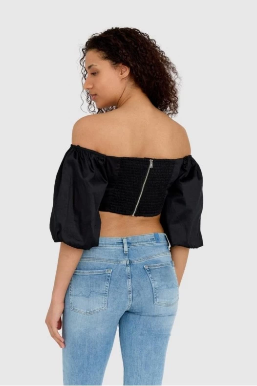 GUESS Women's short black...