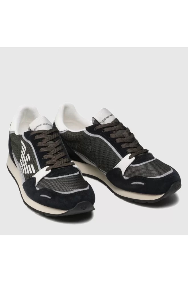 EMPORIO ARMANI Чоловічі кросівки зеленого кольору з білим логотипом