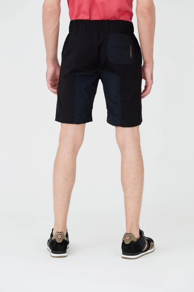 AERONAUTICA MILITARE Black shorts
