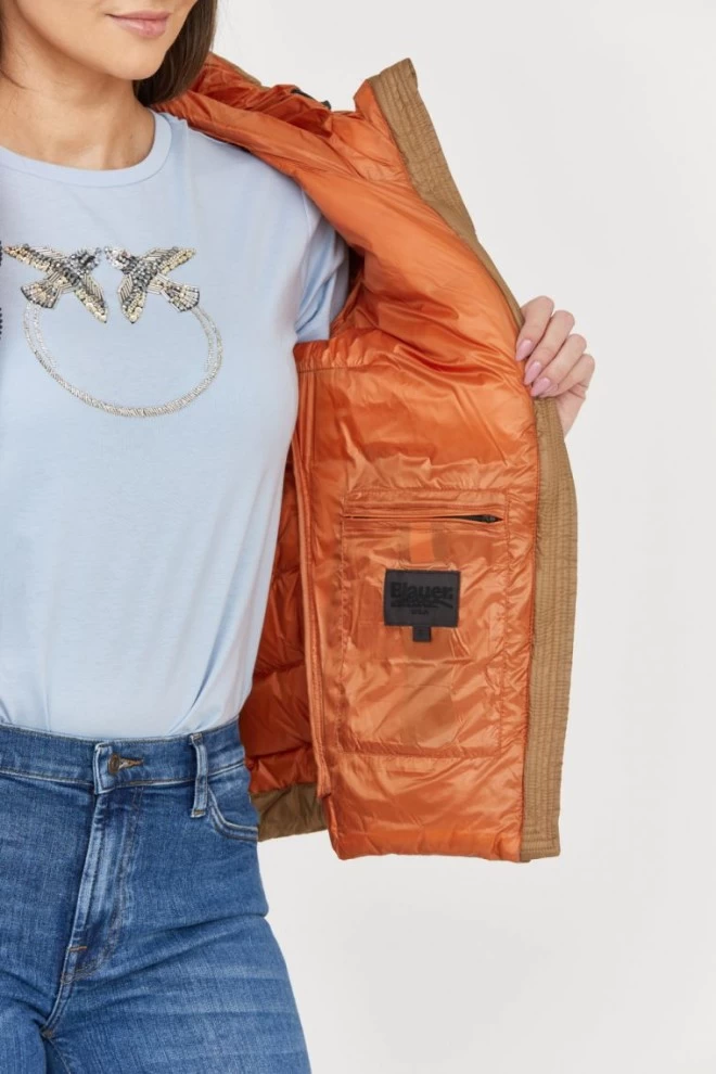 BLAUER Brązowa puchowa kurtka z kapturem Claudia fashion down jacket with hood