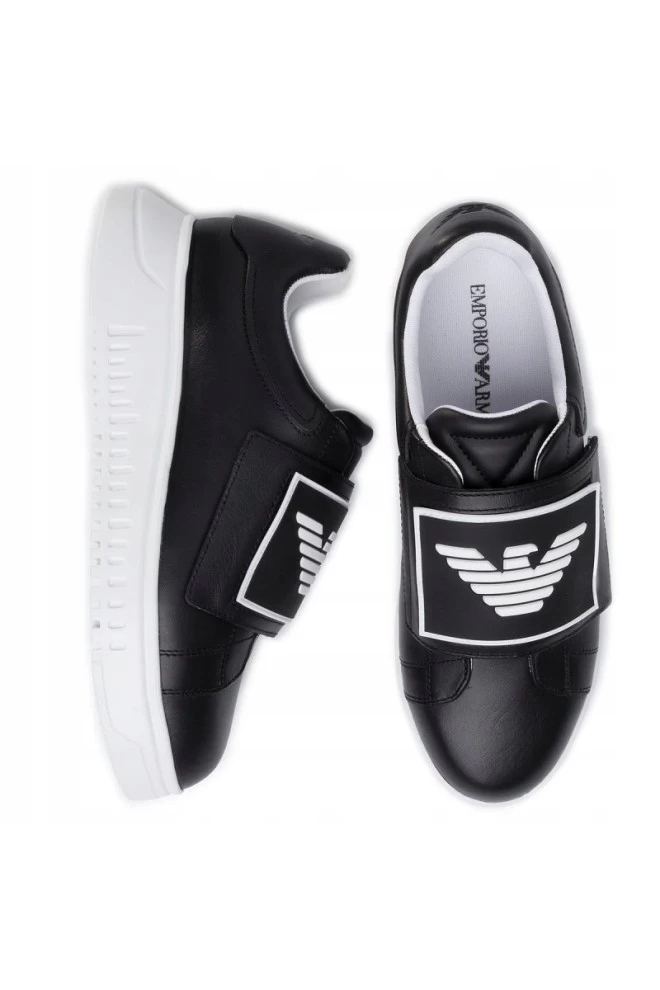 EMPORIO ARMANI Czarne sneakersy
