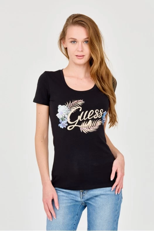 GUESS Women's black t-shirt...