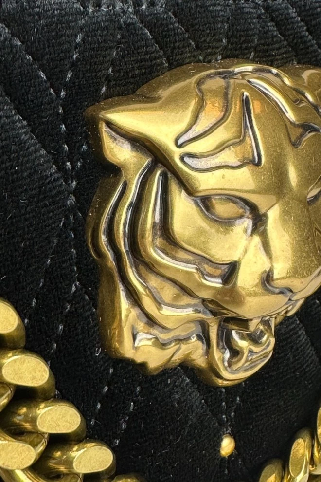 JUST CAVALLI Оксамитова чорна стьобана сумочка спеціальної версії