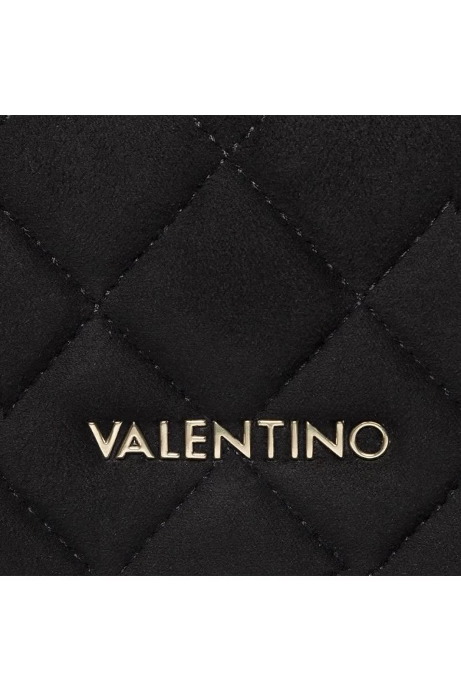 VALENTINO Чорна стьобана соєва сумка