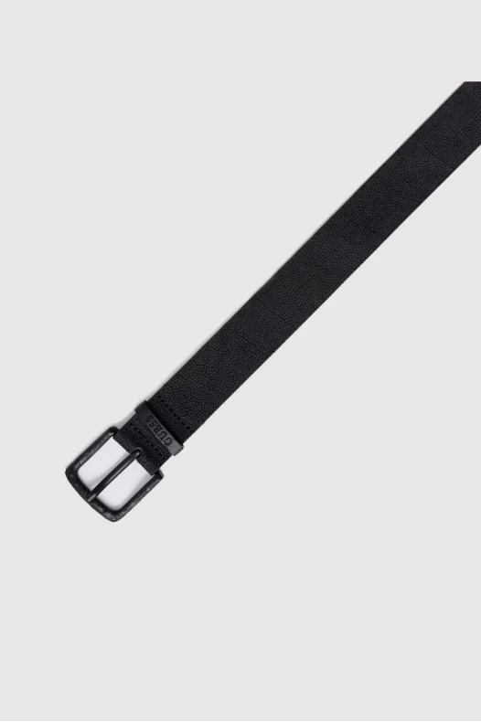 GUESS Black men's leather...