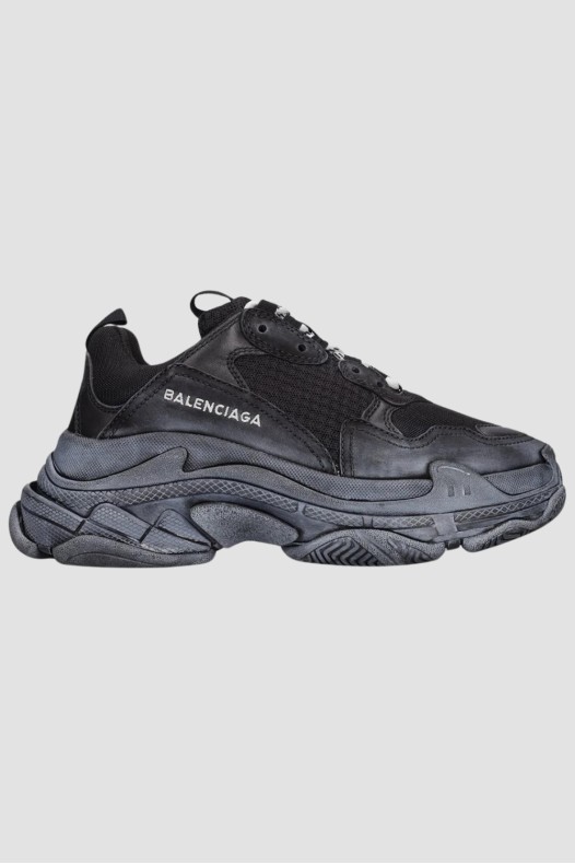 BALENCIAGA Black TRIPLE S...