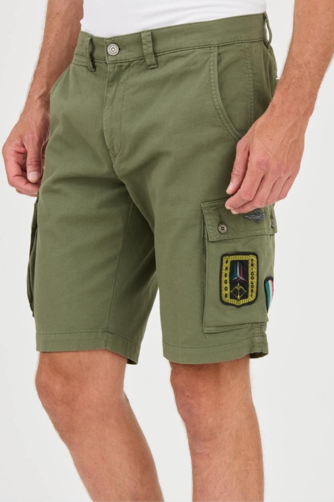 AERONAUTICA MILLITARE Zielone bermudy Frecce Tricolori