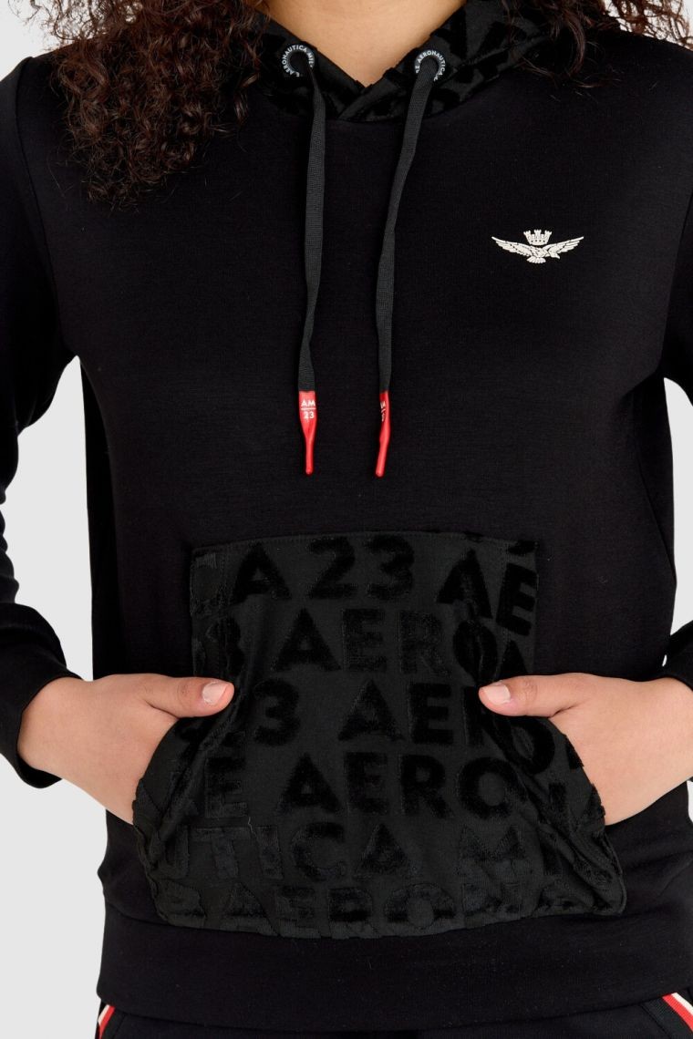 AERONAUTICA MILITARE Czarna bluza damska z welurowym kapturem i kieszenią kangurką