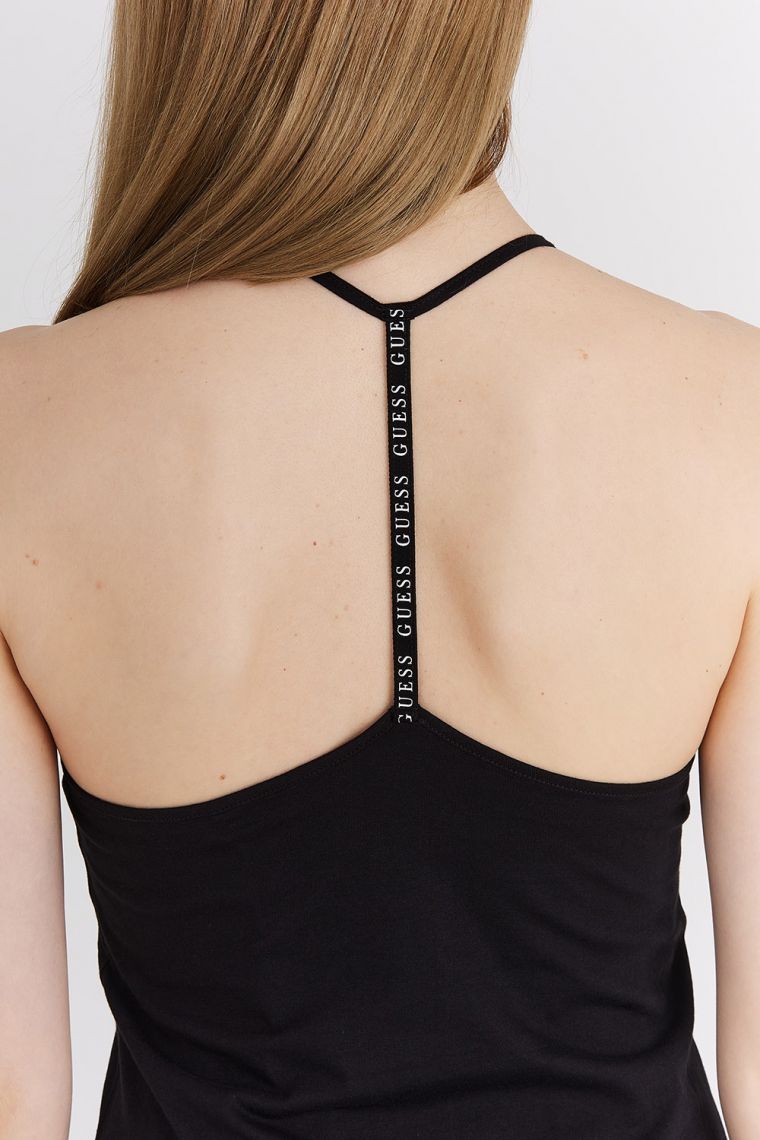GUESS Czarna sukienka z trójkątnym logo