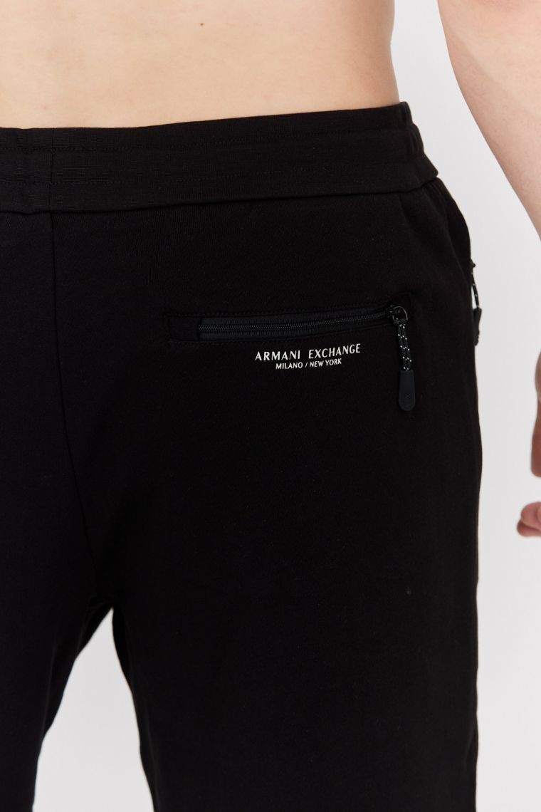 ARMANI EXCHANGE Czarne szorty męskie z bawełny