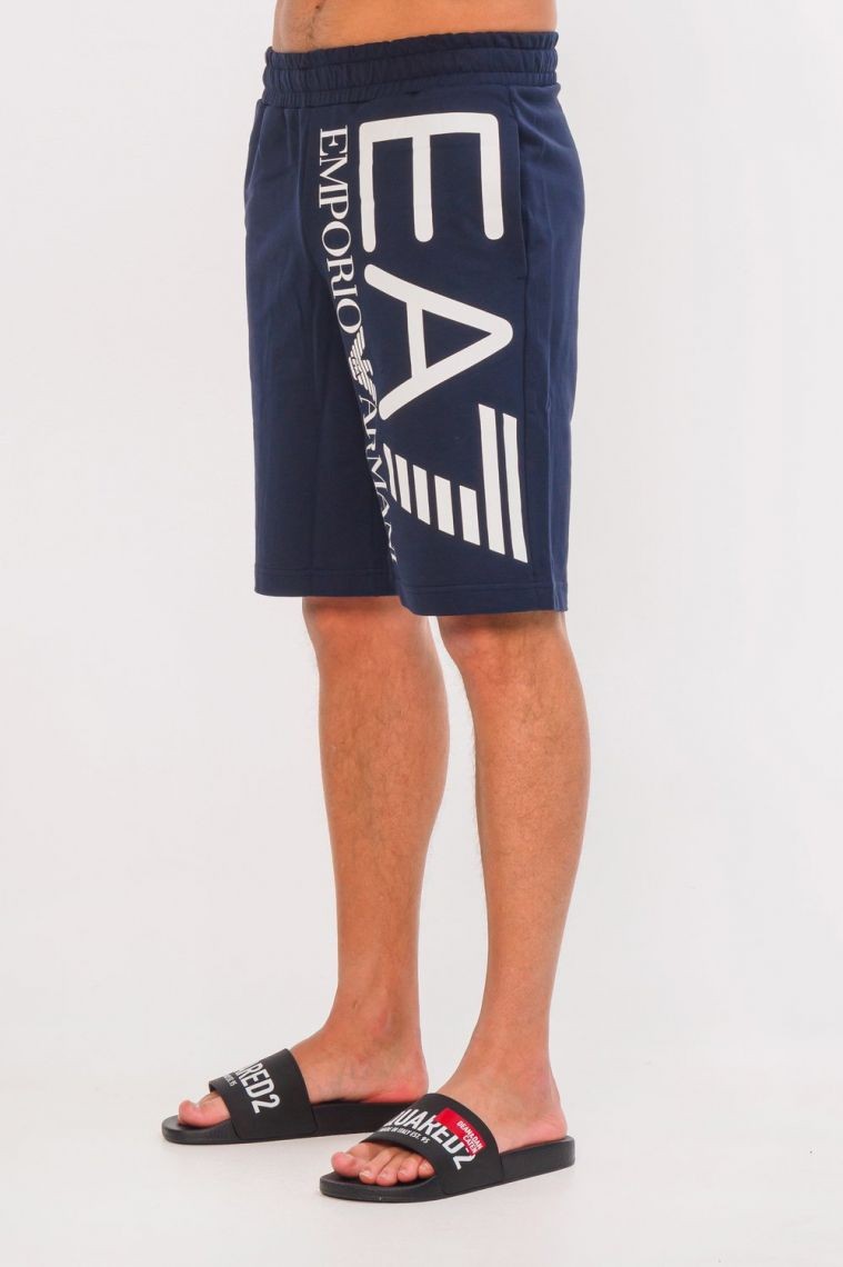 EA7 Granatowe bawełniane szorty z dużym logo
