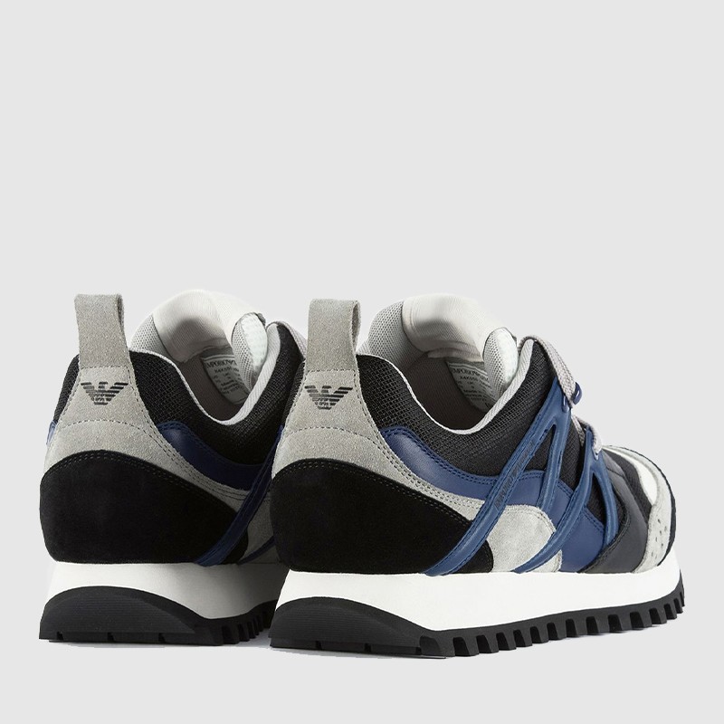 EMPORIO ARMANI Czarne sneakersy męskie z niebieskimi elementami