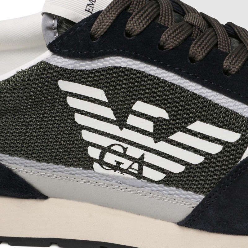 EMPORIO ARMANI Zielone sneakersy męskie z białym logo