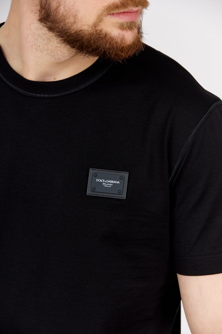 DOLCE & GABBANA Czarny t-shirt męski z aplikacją z logo