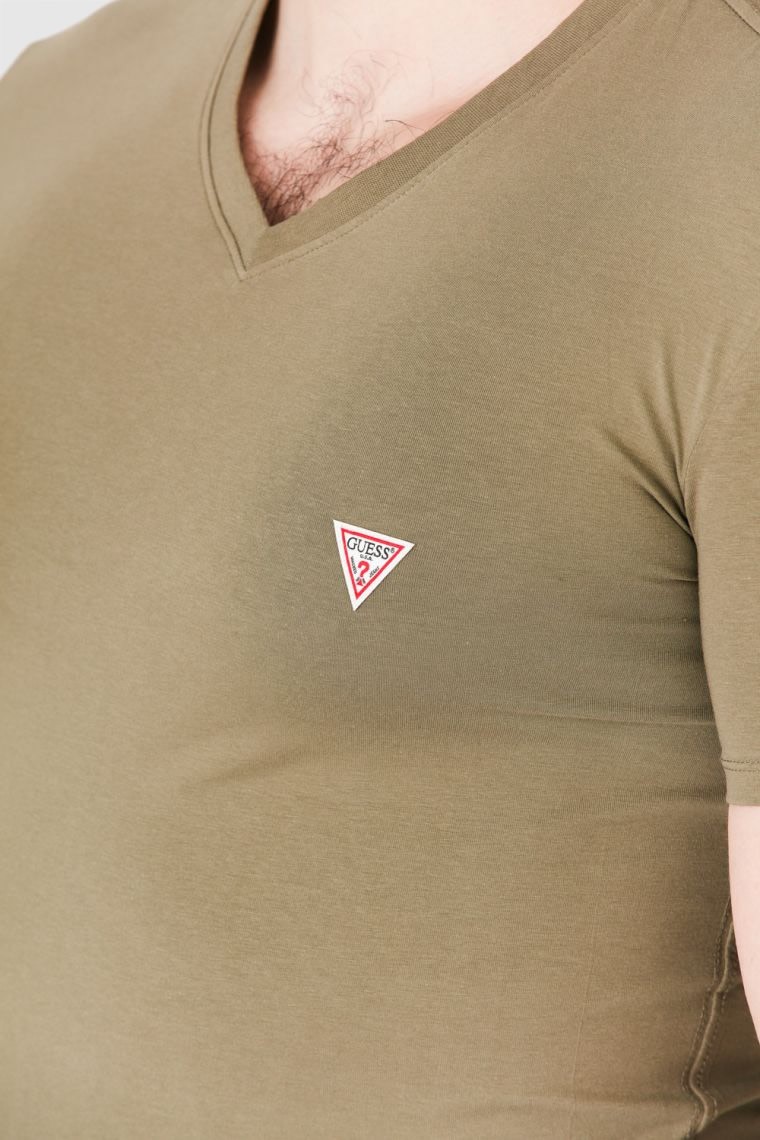 Чоловіча футболка з V-подібним вирізом GUESS Хакі з еластаном