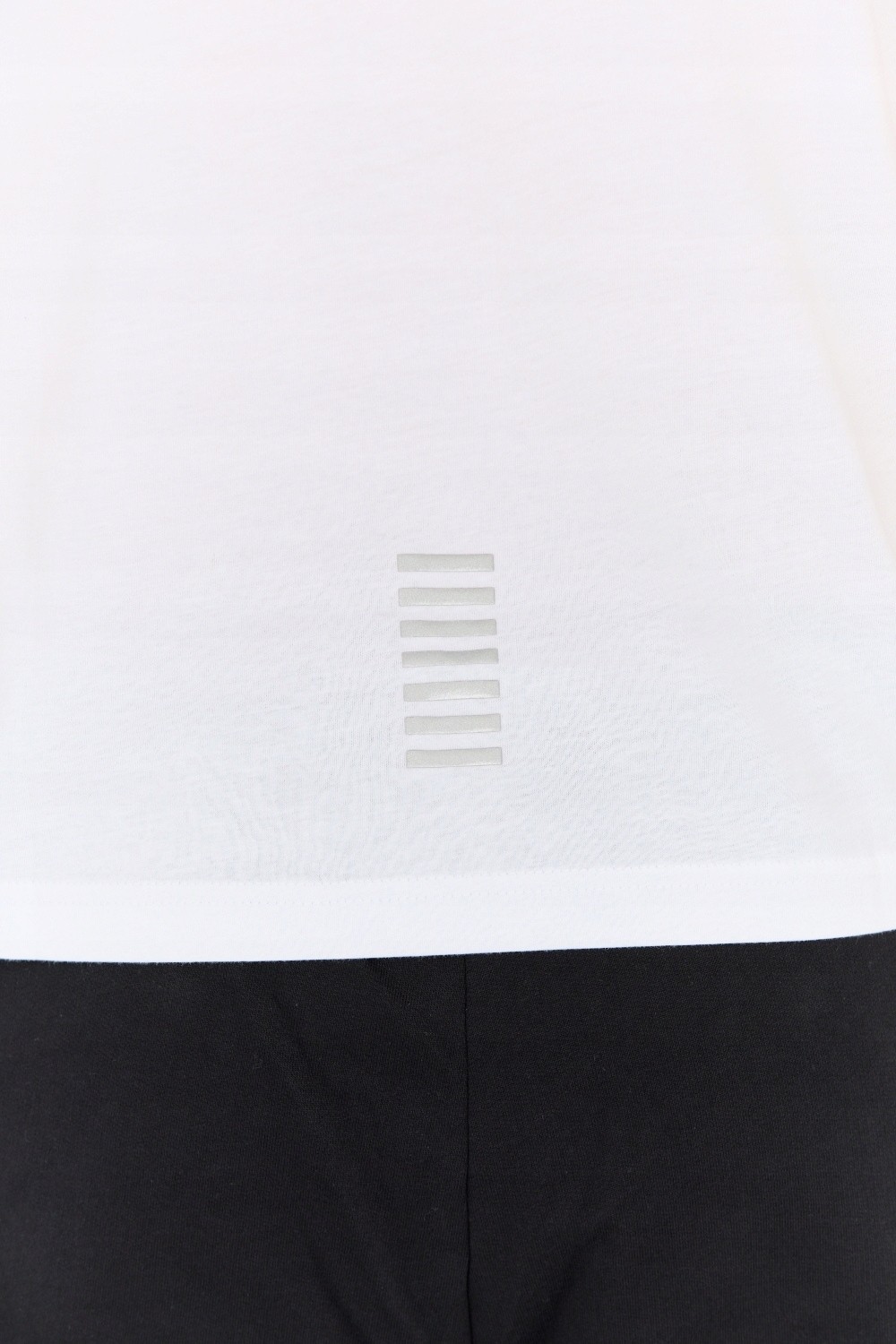 EA7 Biały t-shirt męski z małym szarym logo