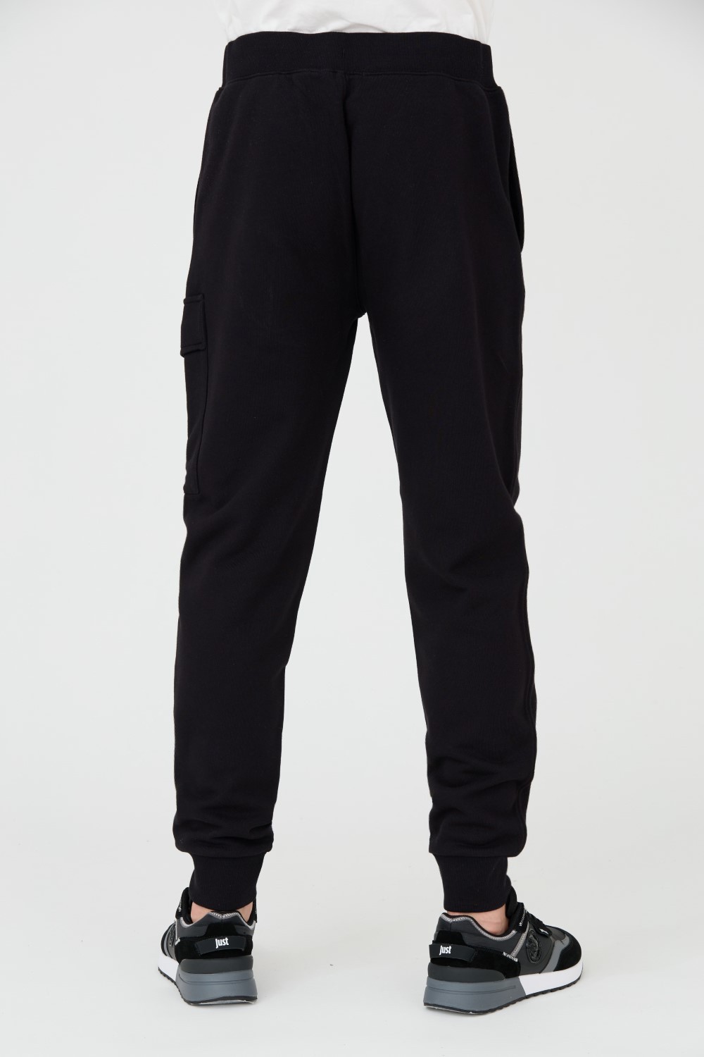 C.P. COMPANY Czarne spodnie dresowe Cargo Pant
