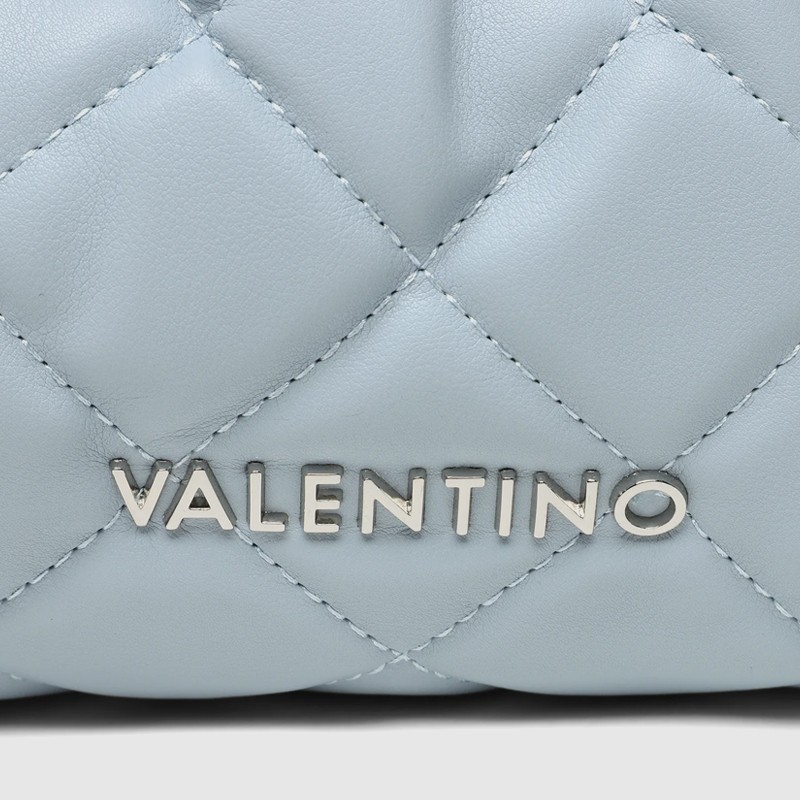 VALENTINO Marszczona pikowana błękitna torebka ocarina recycle pochette