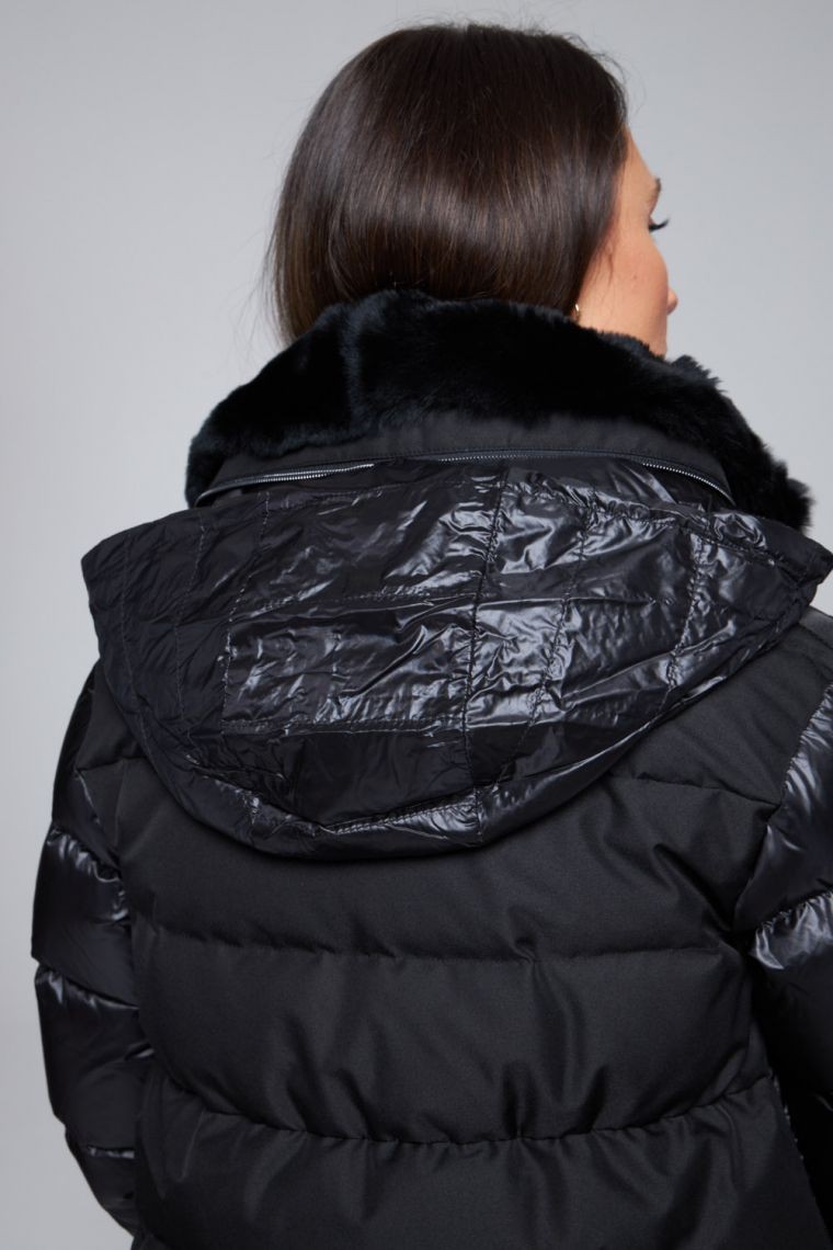 DIEGO M Czarna kurtka puchowa z futrem królika