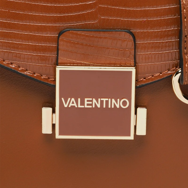 VALENTINO Mały brązowy kuferek z logo carrie satchel