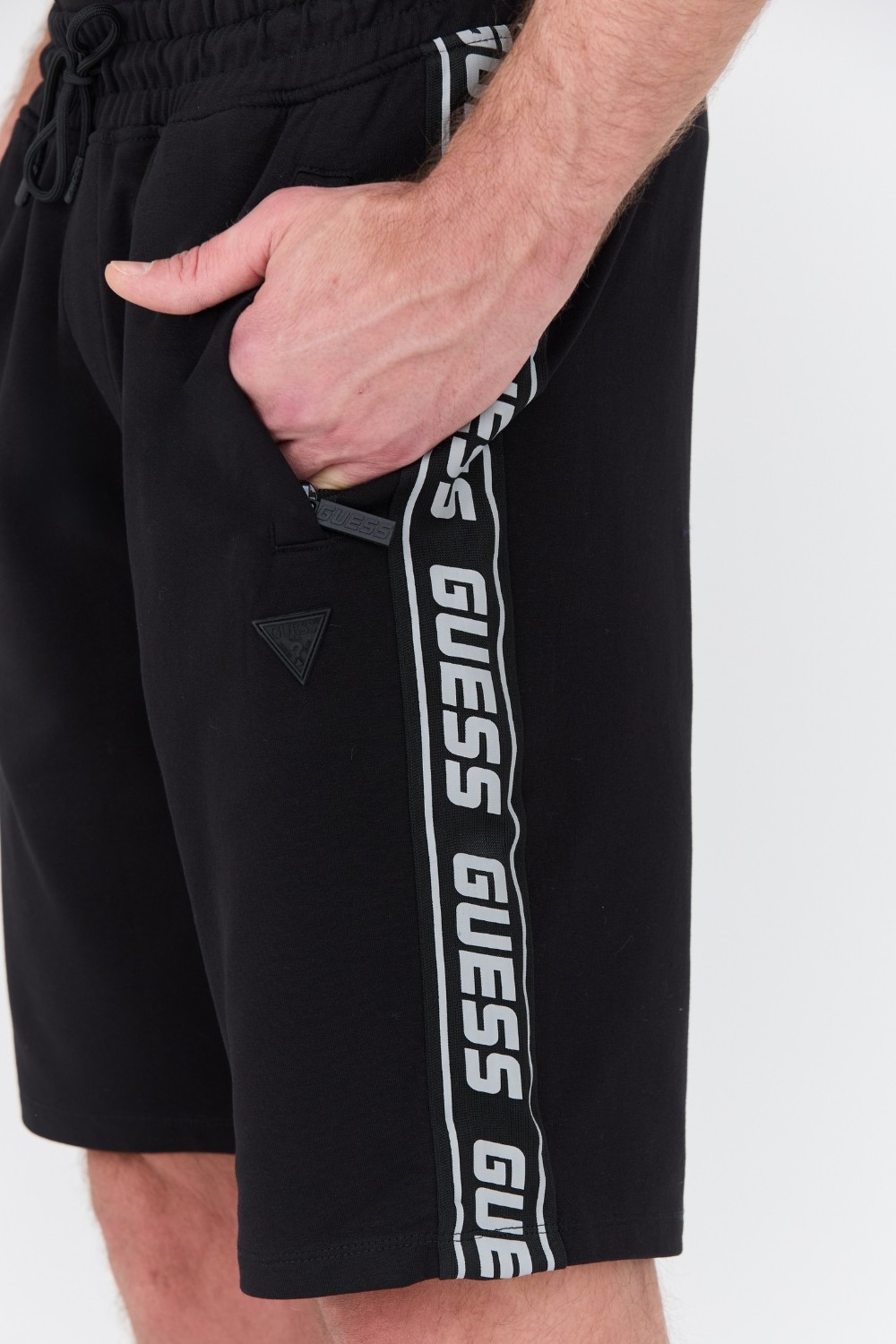 GUESS Czarne shorty Arlo