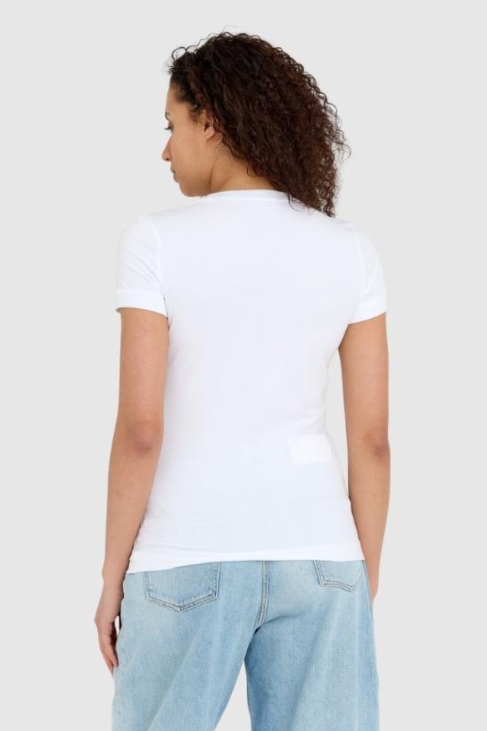 GUESS Biały t-shirt Mini Triangle Tee