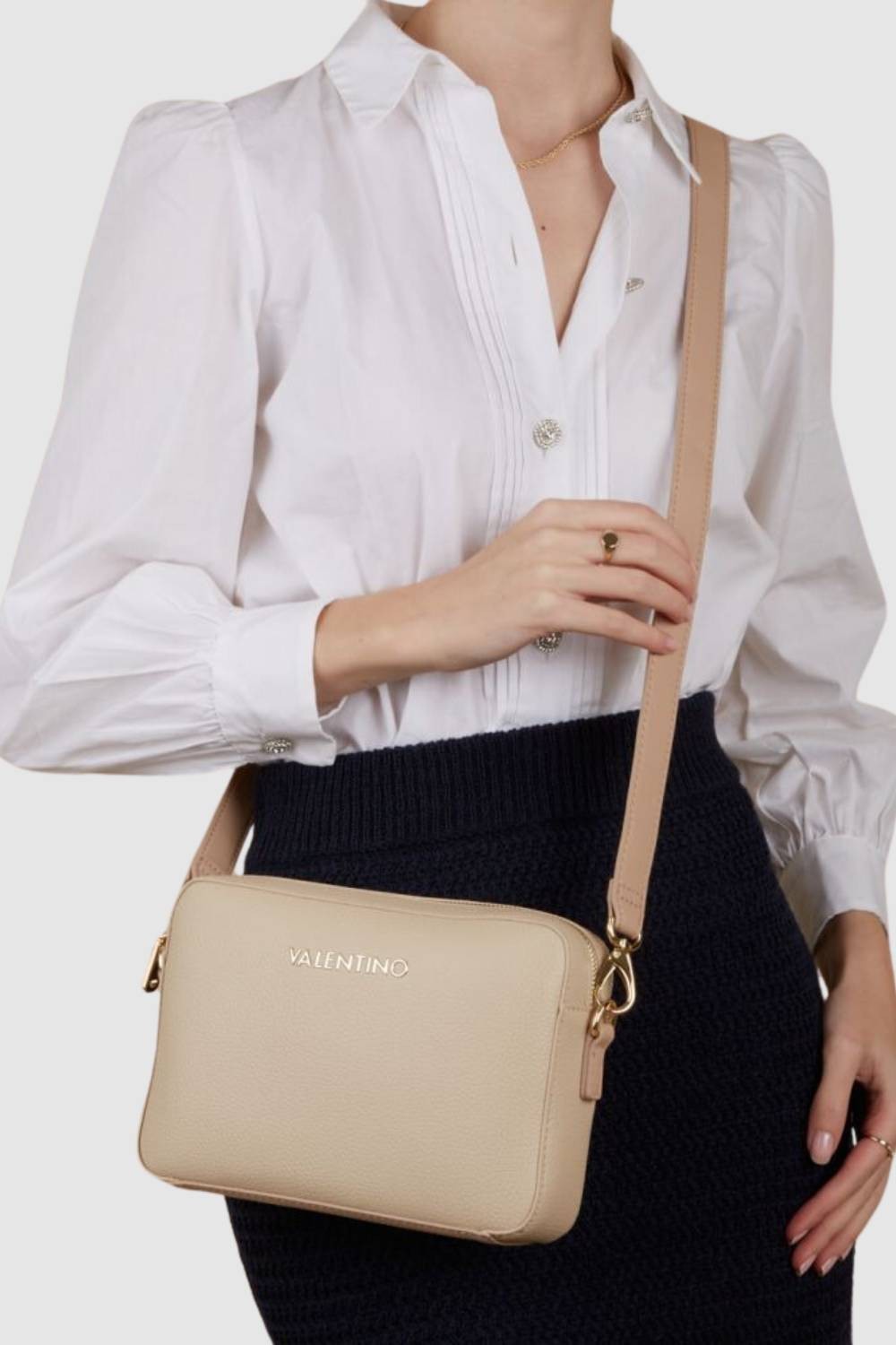 VALENTINO Ecru torebka Alexia Camera Bag