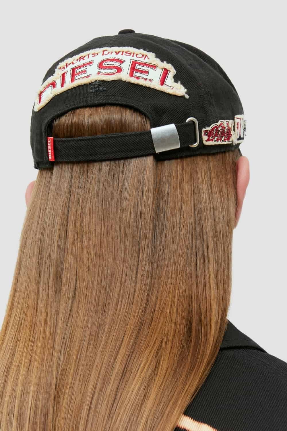 DIESEL Czarna czapka z daszkiem C-BRAFF